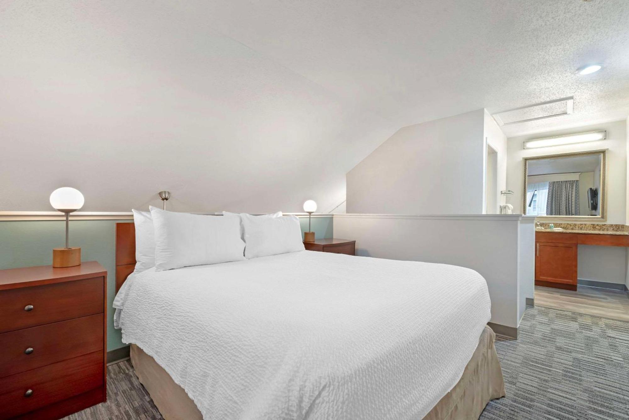 Mainstay Suites St Louis - Galleria Richmond Heights Zewnętrze zdjęcie
