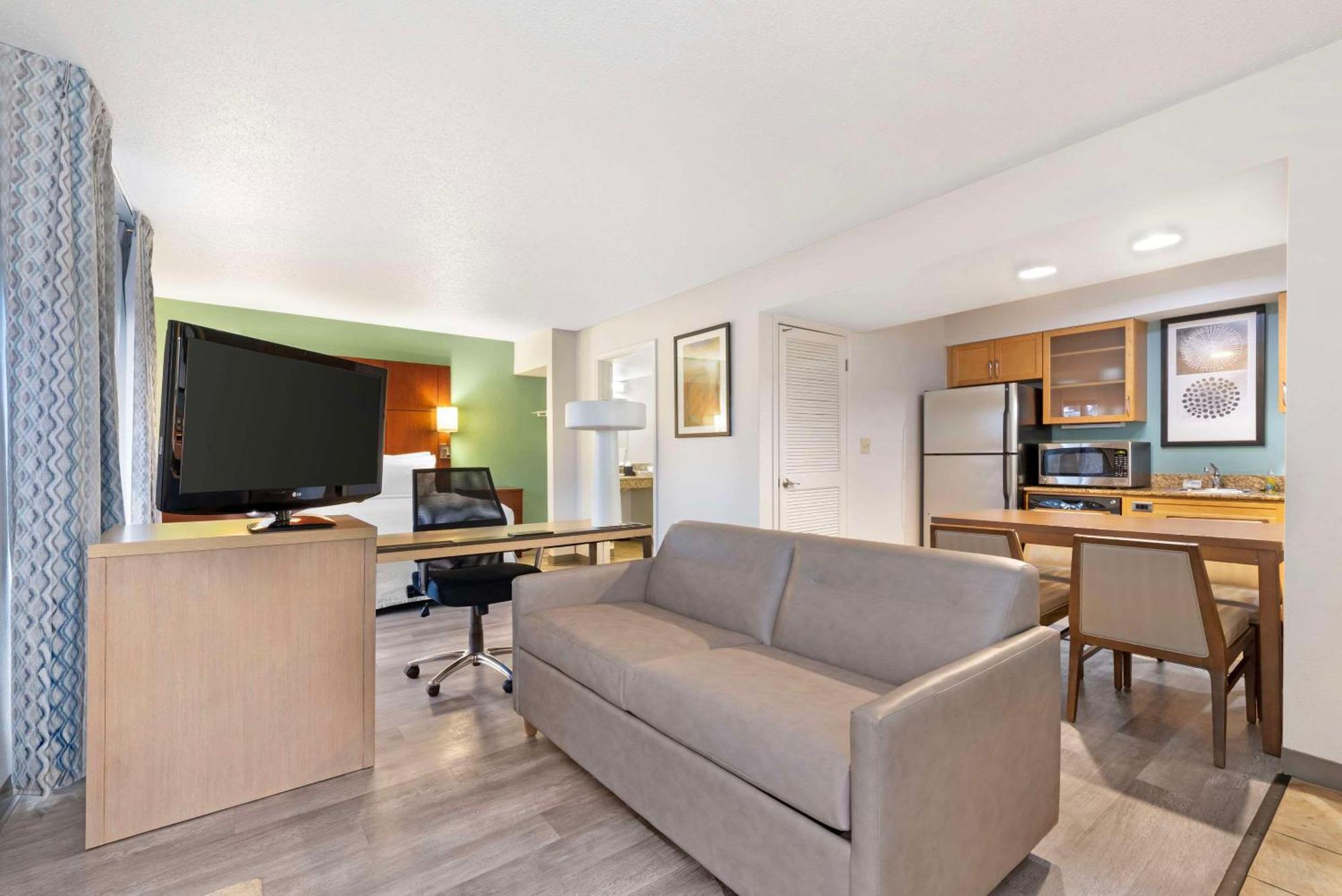 Mainstay Suites St Louis - Galleria Richmond Heights Zewnętrze zdjęcie
